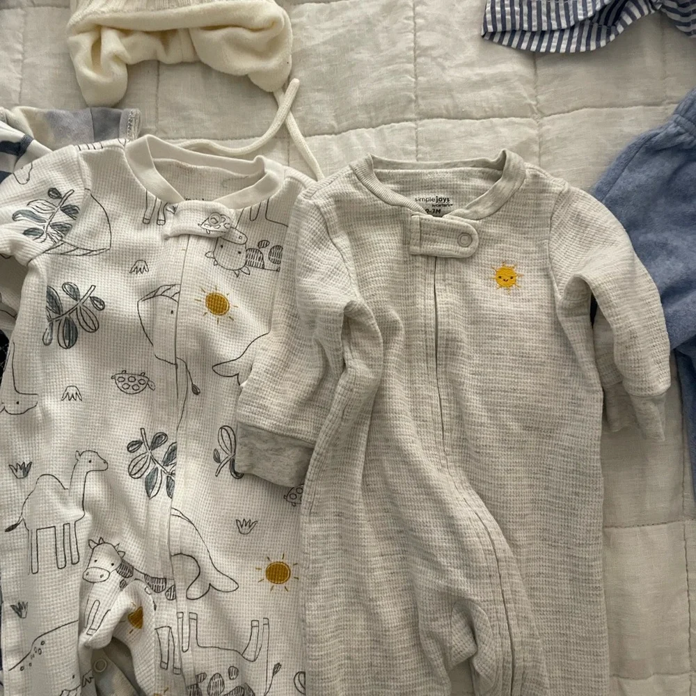 LOT of NB & 0-3 Month Baby Clothing Bundle Carter’s, Gap, Nordstrom, GUC